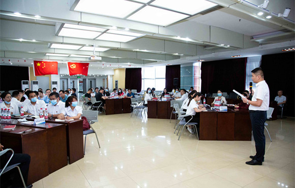 LETOU乐投一时党委组织“百年党史中的红色经典研读”活动